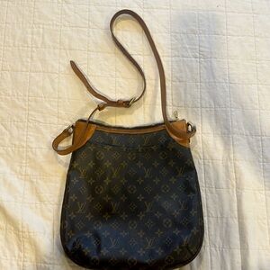 Louis Vuitton Odeon Handbag Monogram Canvas MM